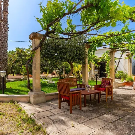Country house Casina Litta By Barbarhouse